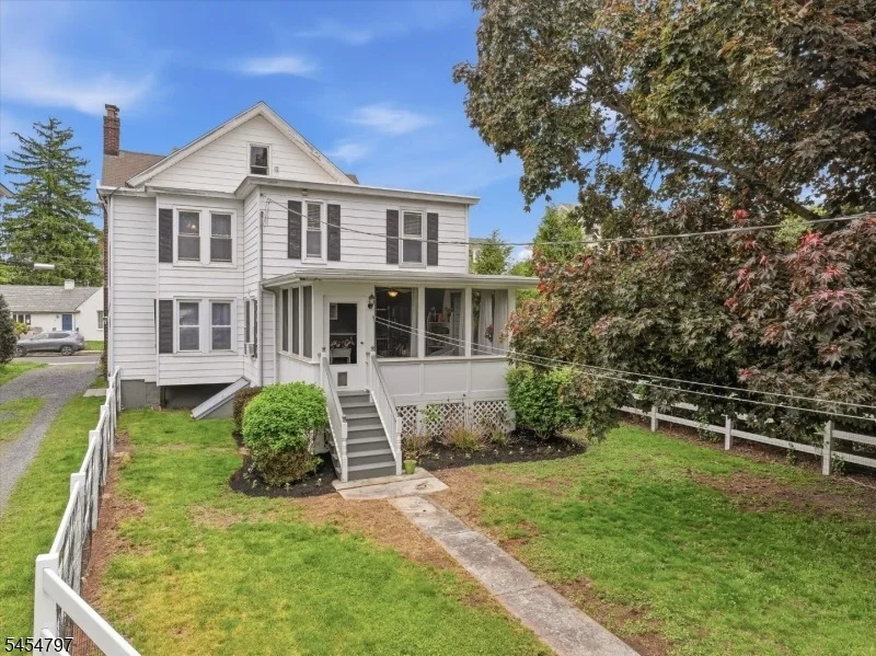 Photo of 175 Main St