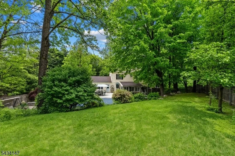 Photo of 33 Brooksyde Ave