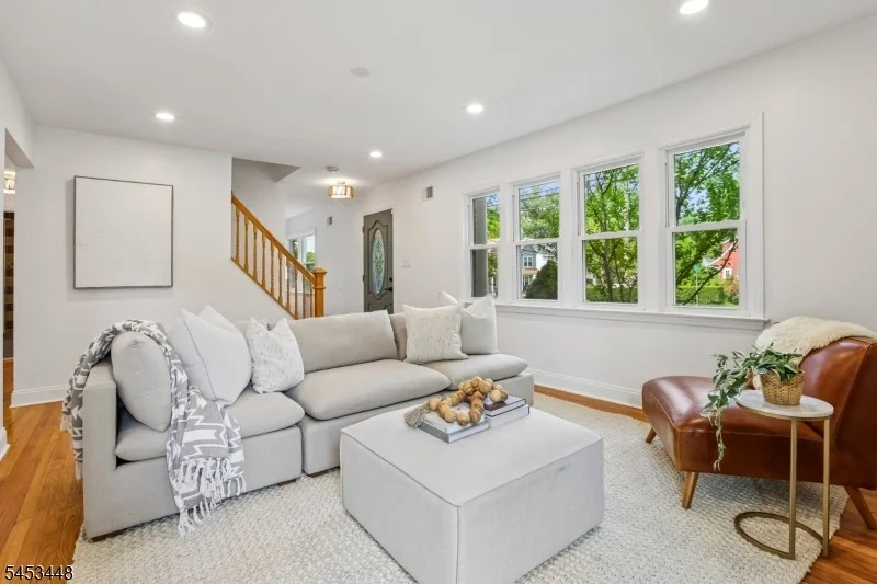 Photo of 650 Ridgewood Rd