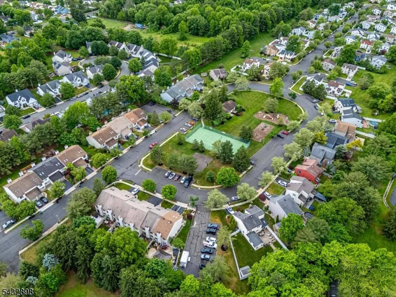 Photo of 85 Homestead Dr