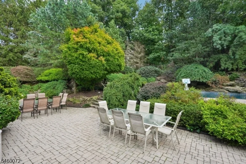 Photo of 16 Apple Ln