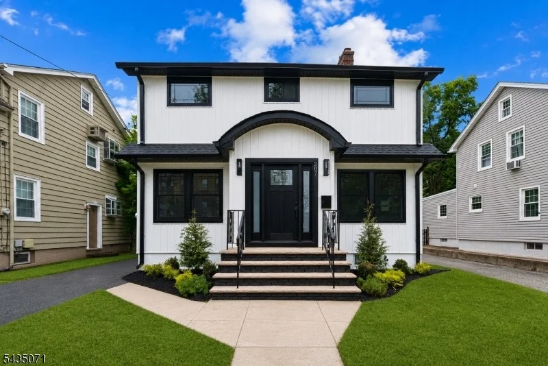 Photo of 307 Hillside Ave
