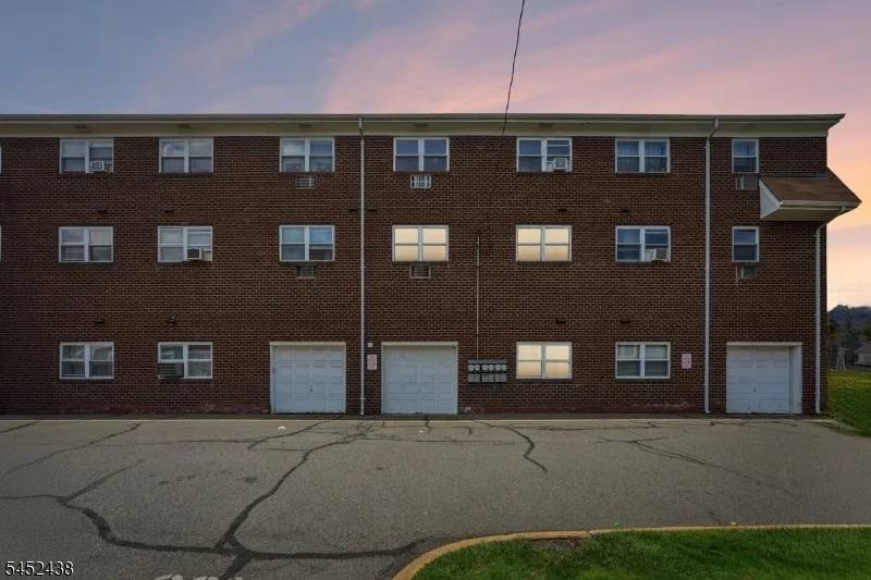 Photo of Unit 3B at 25 River Rd
