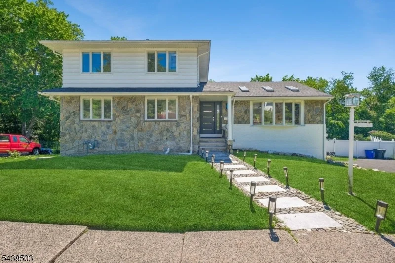 Photo of 13 Munsey Rd