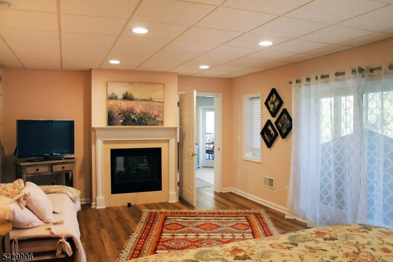 Photo of 9 Cox Ln