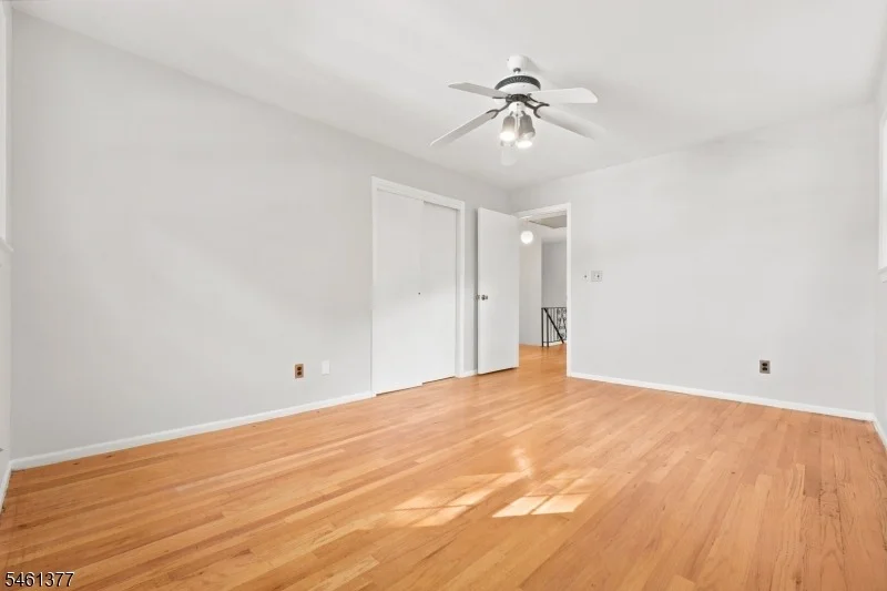 Photo of 350 Parsippany Blvd