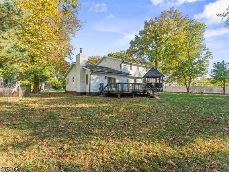 Photo of 24 Dewey Dr
