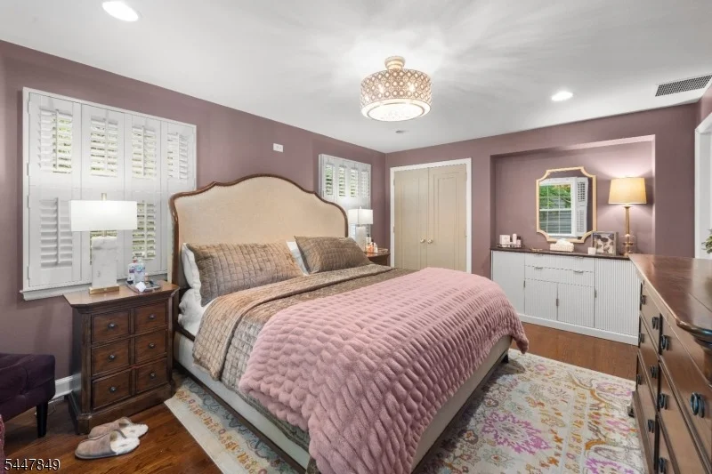 Photo of 950 Belvidere
