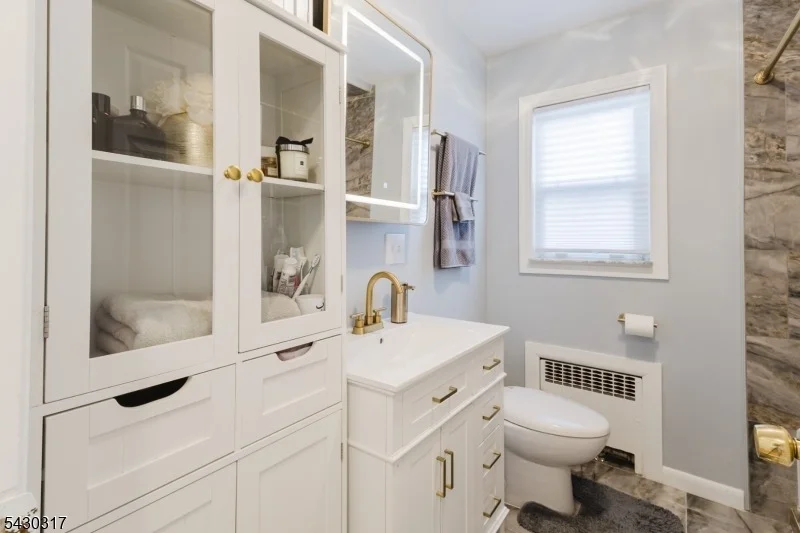 Photo of 382 Martin Rd