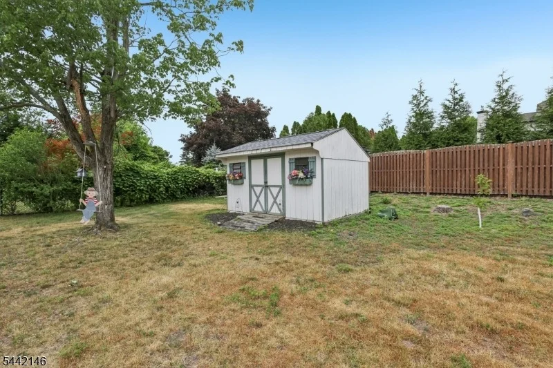 Photo of 49 Pancake Hollow Dr