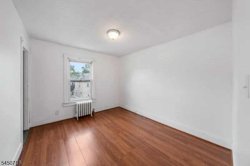 Photo of 352 Forest St