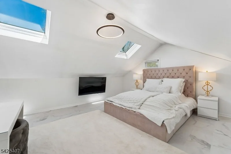 Photo of 108 Beacon Hill Rd
