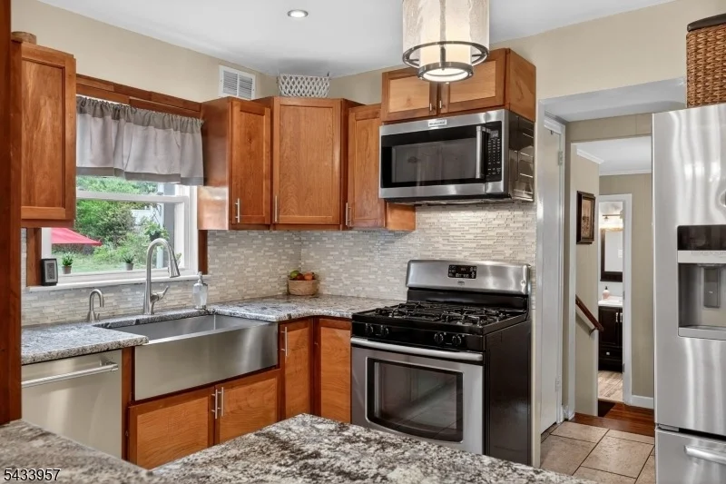 Photo of 7 Spier Dr