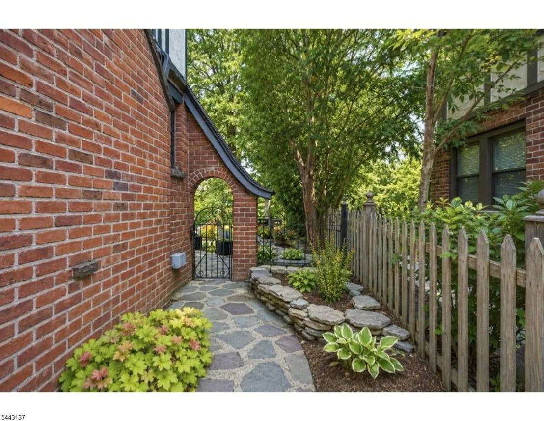 Photo of 23 PARK DRIVE