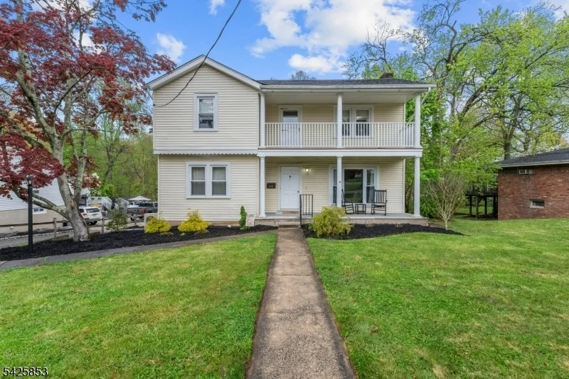 Photo of 133 Central Ave