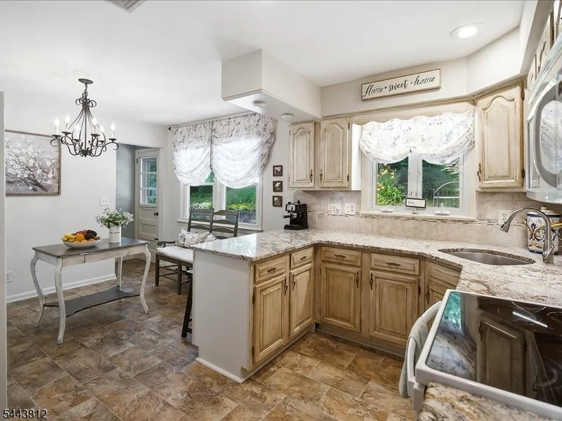 Photo of 76 Long Hill Rd