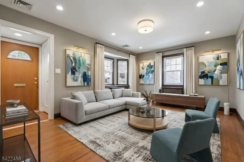 Photo of 59 Pershing Rd