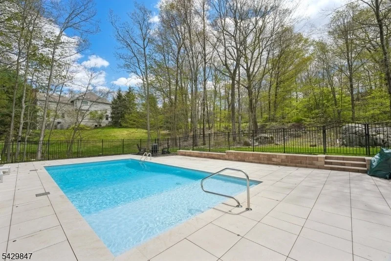 Photo of 9 Natale Dr
