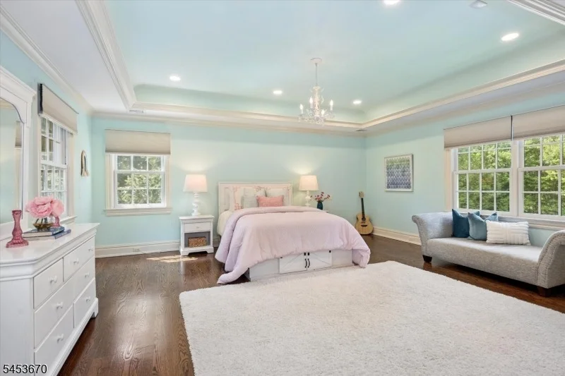 Photo of 7 Farmstead Rd