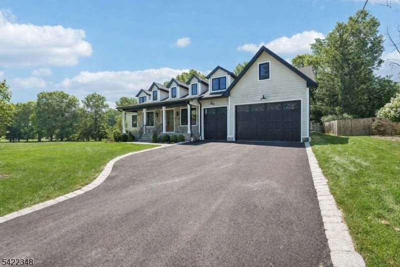 Photo of 51 Herfort Rd
