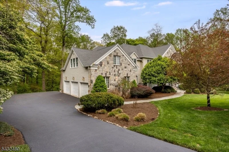Photo of 9 Edgewood Ter