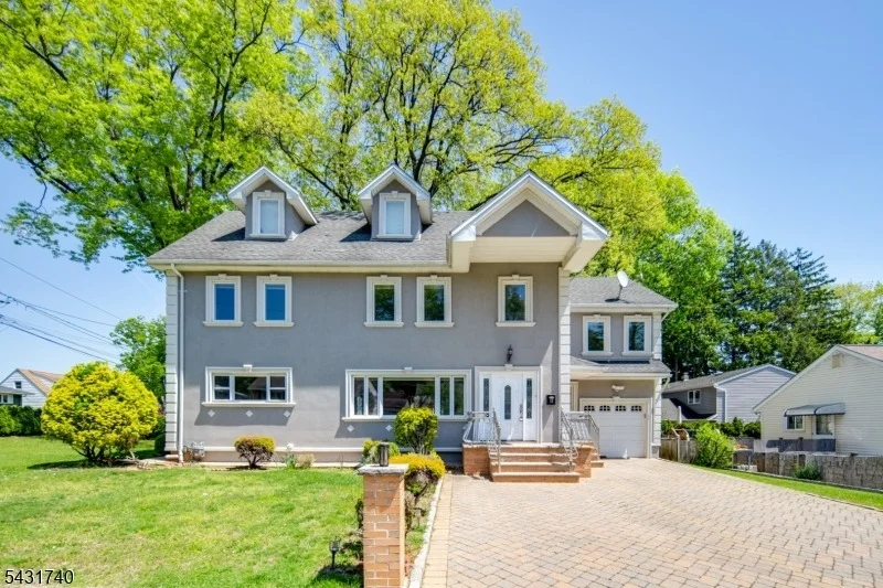 Photo of 15 Alyson Pl