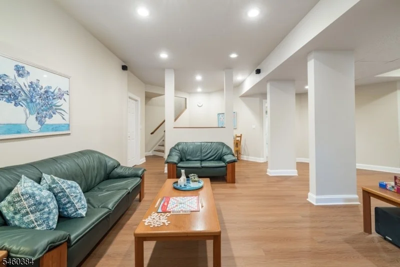 Photo of 16 Trinity Pl