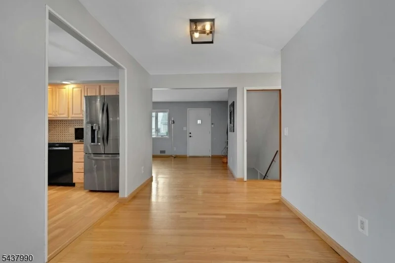 Photo of 451 Chestnut St