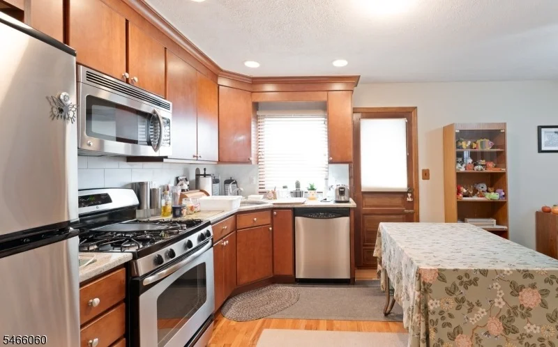 Photo of 439 Wheaton Rd