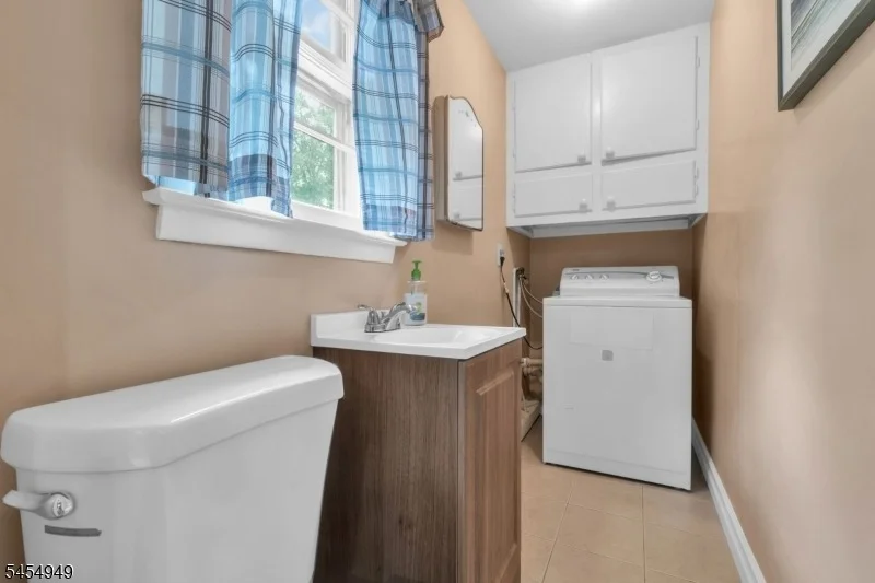 Photo of 12 Brook Pl