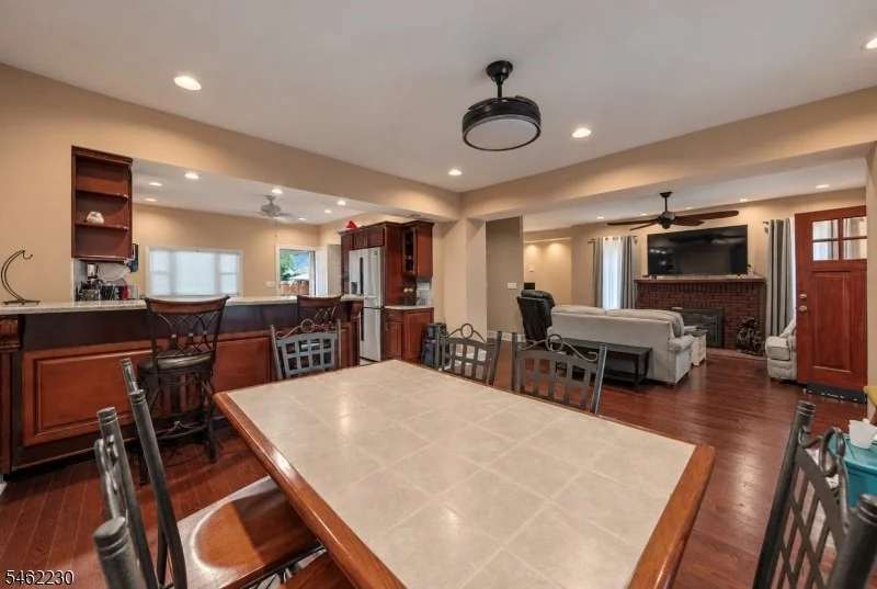 Photo of 17 Porter Ave