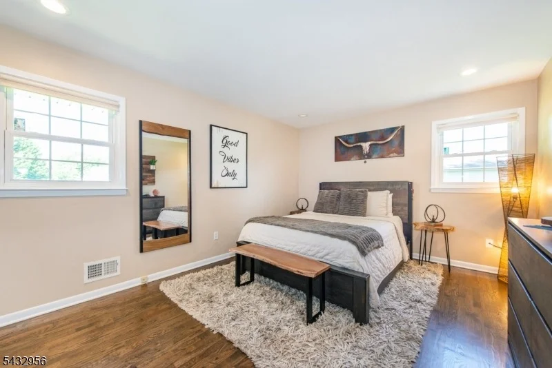 Photo of 3 Knoll Rd