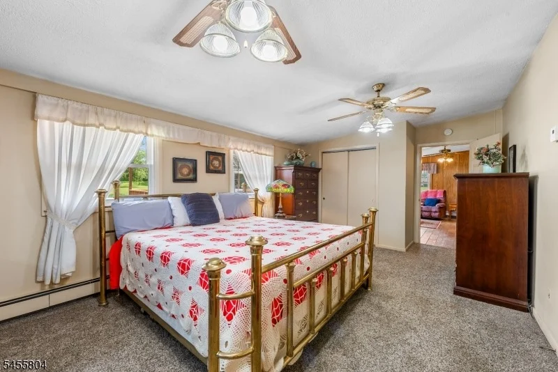 Photo of 39 Cornhollow Rd