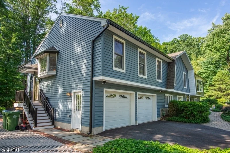 Photo of 9 Flintlock Dr