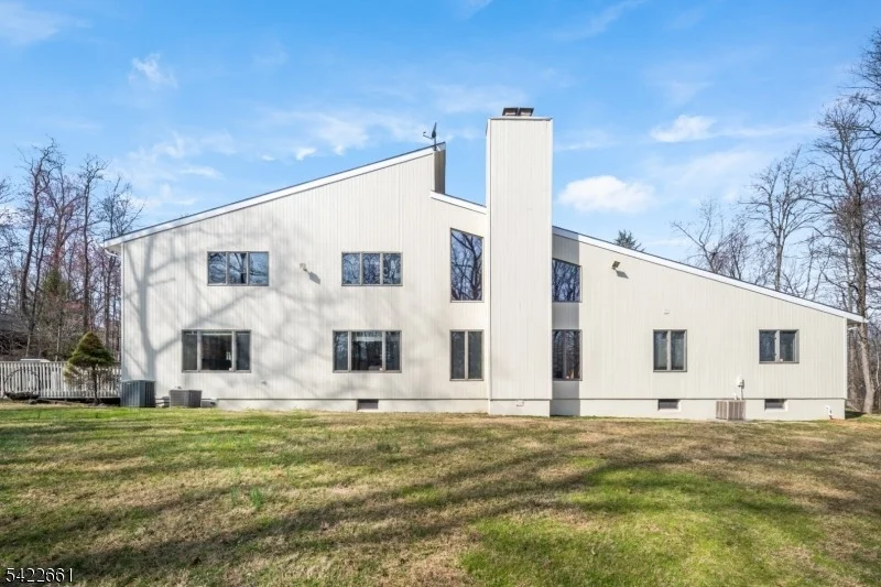 Photo of 586 Stangle Rd