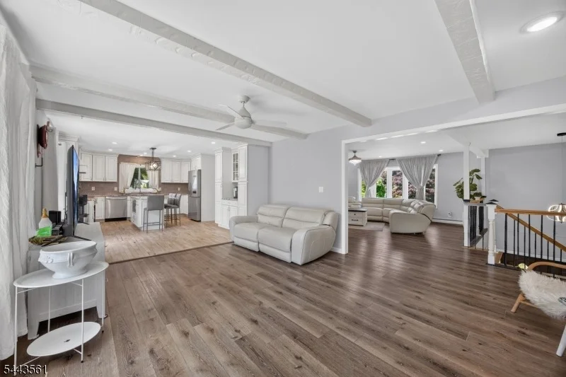 Photo of 14 Meadow Ln