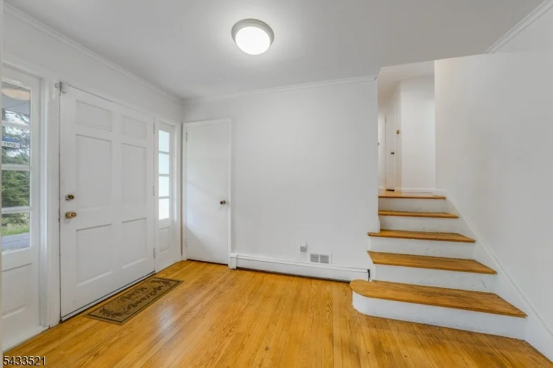 Photo of 638 River Rd