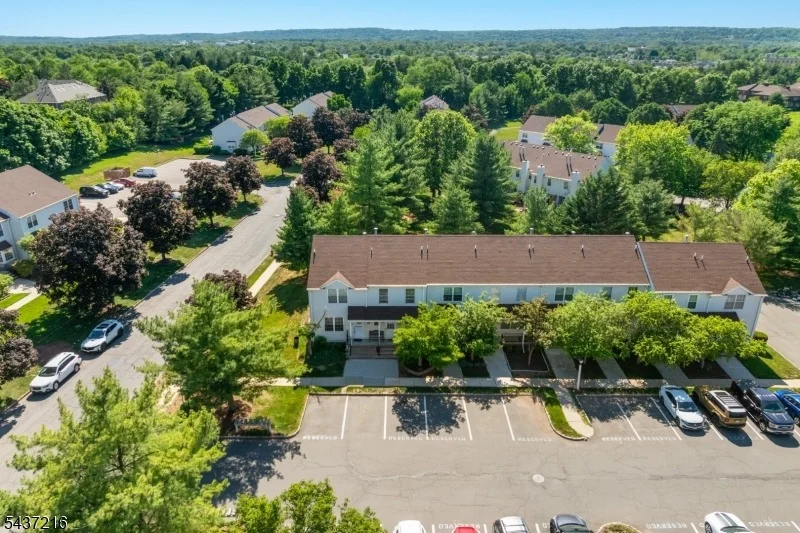 Photo of 902 Wetherburn Ct