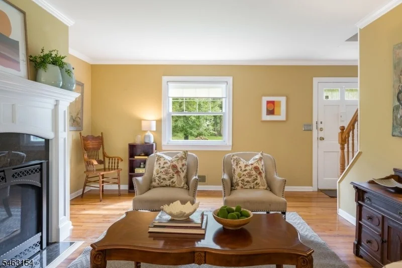 Photo of 43 Chaucer Dr