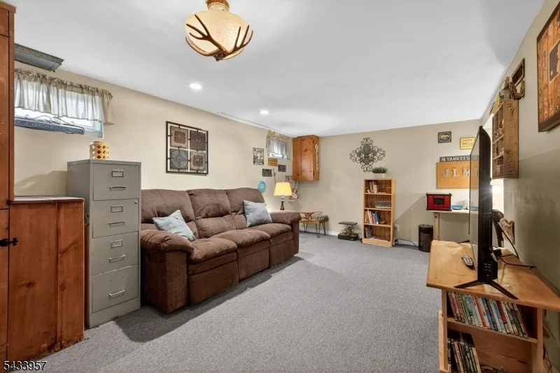 Photo of 7 Spier Dr