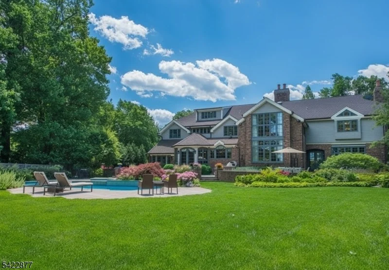 Photo of 54 Hamilton Dr