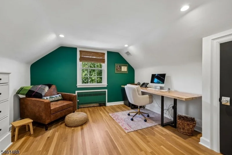 Photo of 1400 Orchard Rd