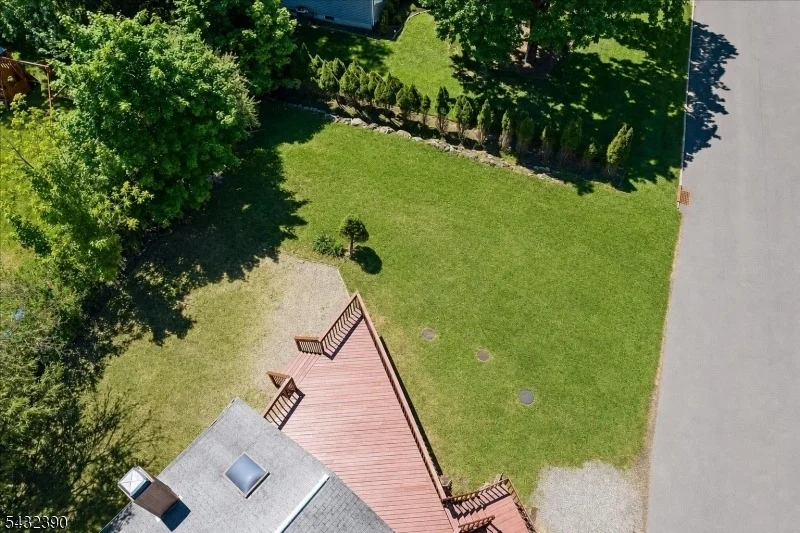 Photo of 17 Hickory Dr