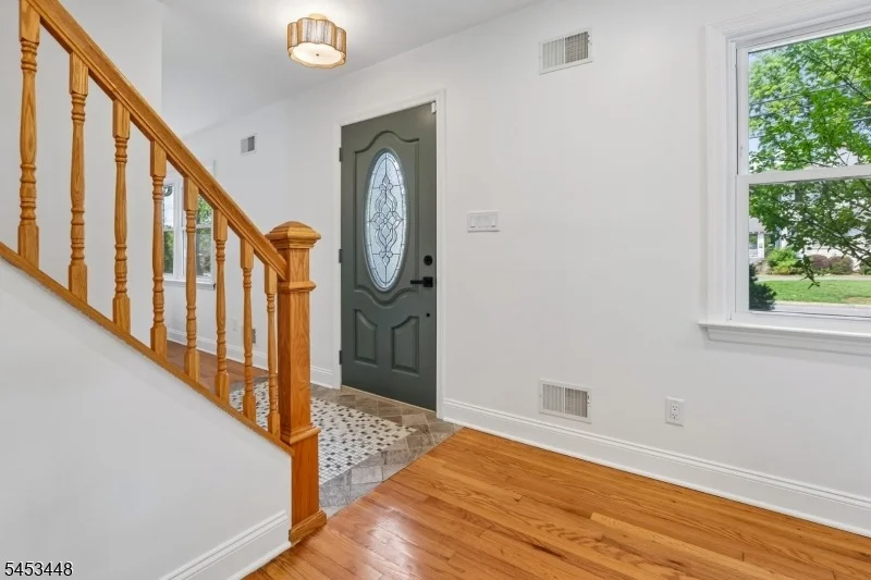 Photo of 650 Ridgewood Rd