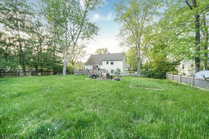 Photo of 111 Deerfield Rd