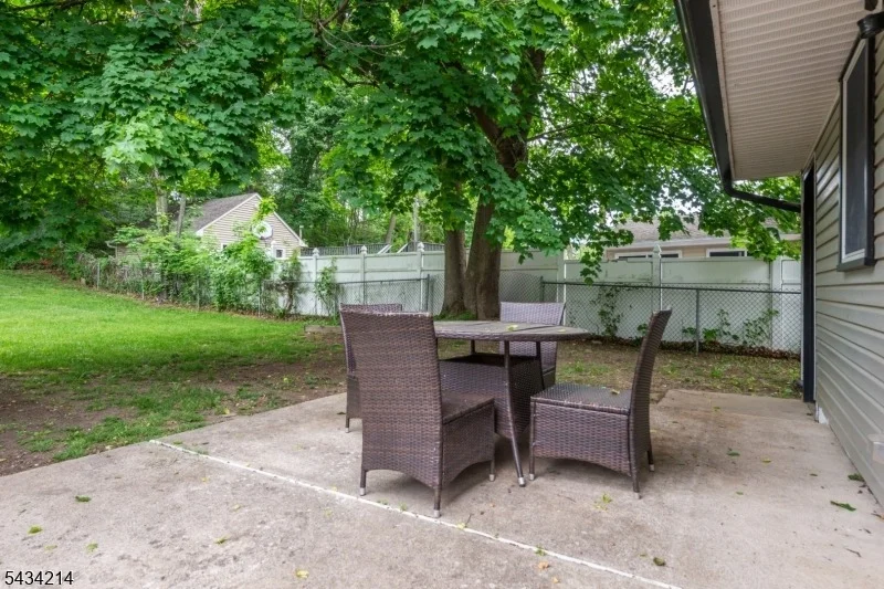Photo of 345 Rutherford Ave