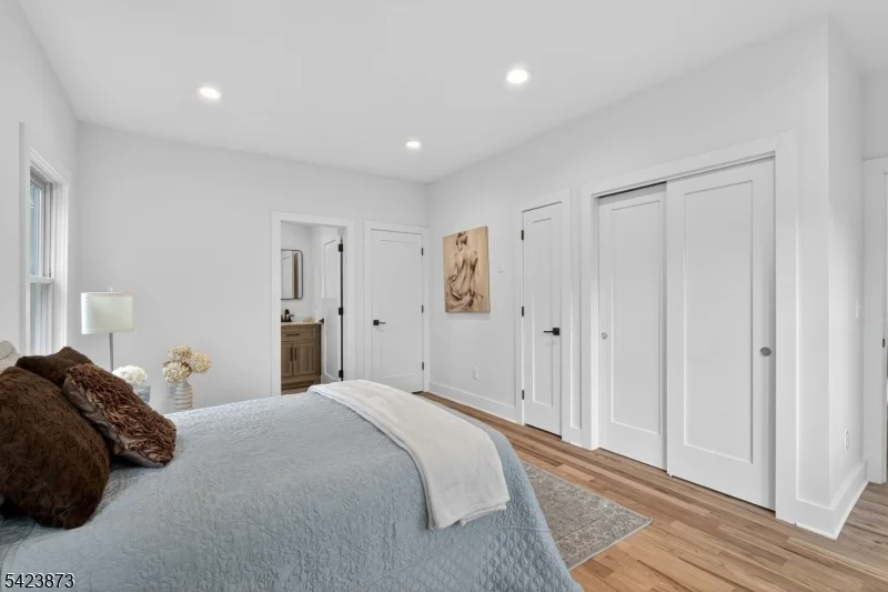 Photo of 287 Orange Rd