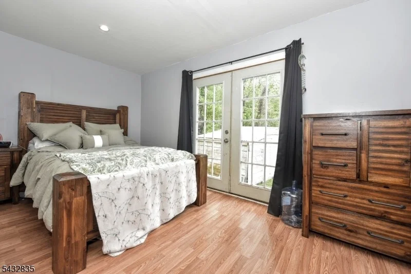 Photo of 42 Kanouse Rd