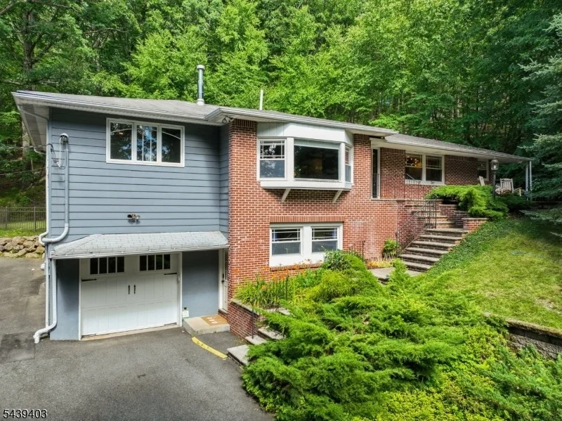 Photo of 68 Kitchell Rd