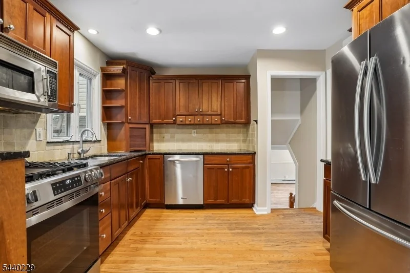 Photo of 63 Edgewood Dr